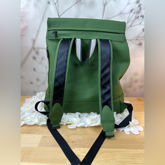 Hunter Olive Green Flap Backpack - Picture 3 of 14